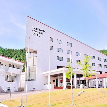 Tateyama Kokusai Hotel Toyama Station Exterior foto