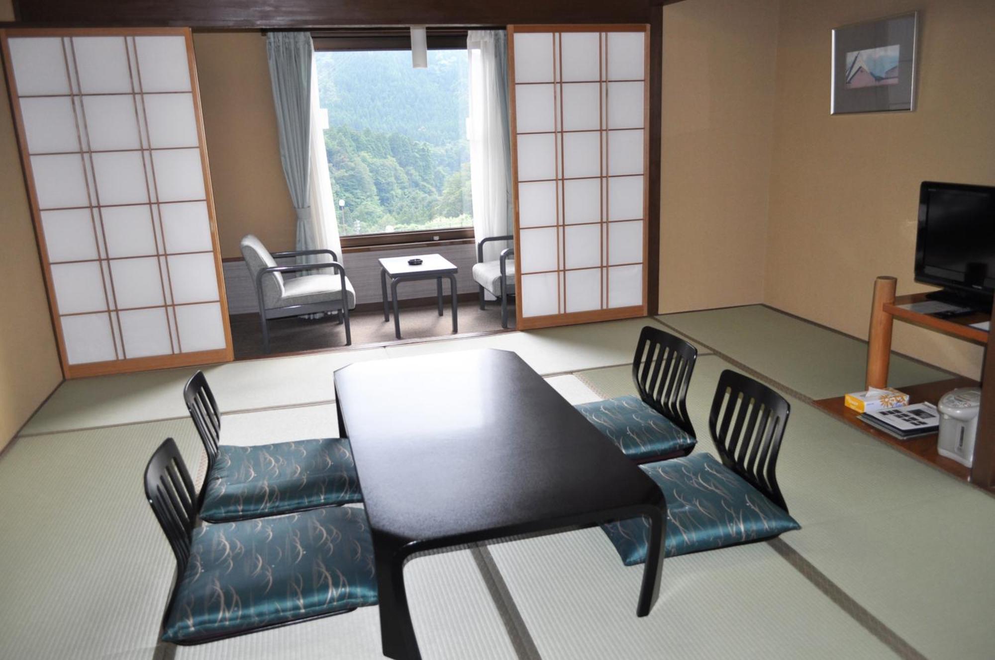 Tateyama Kokusai Hotel Toyama Station Habitación foto