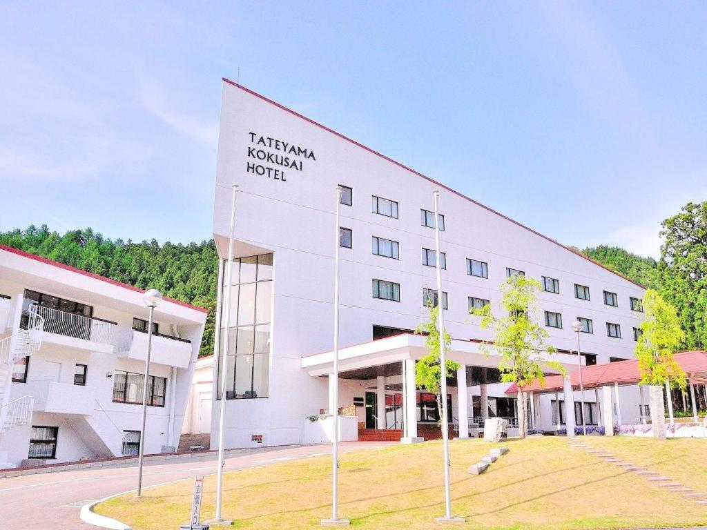Tateyama Kokusai Hotel Toyama Station Exterior foto